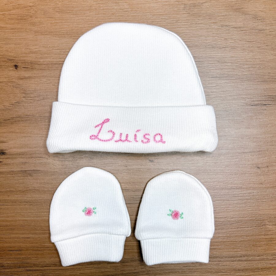 KIT-GORRO-LUVA-PERSONALIZADO-ALGODÃO-BEBE2