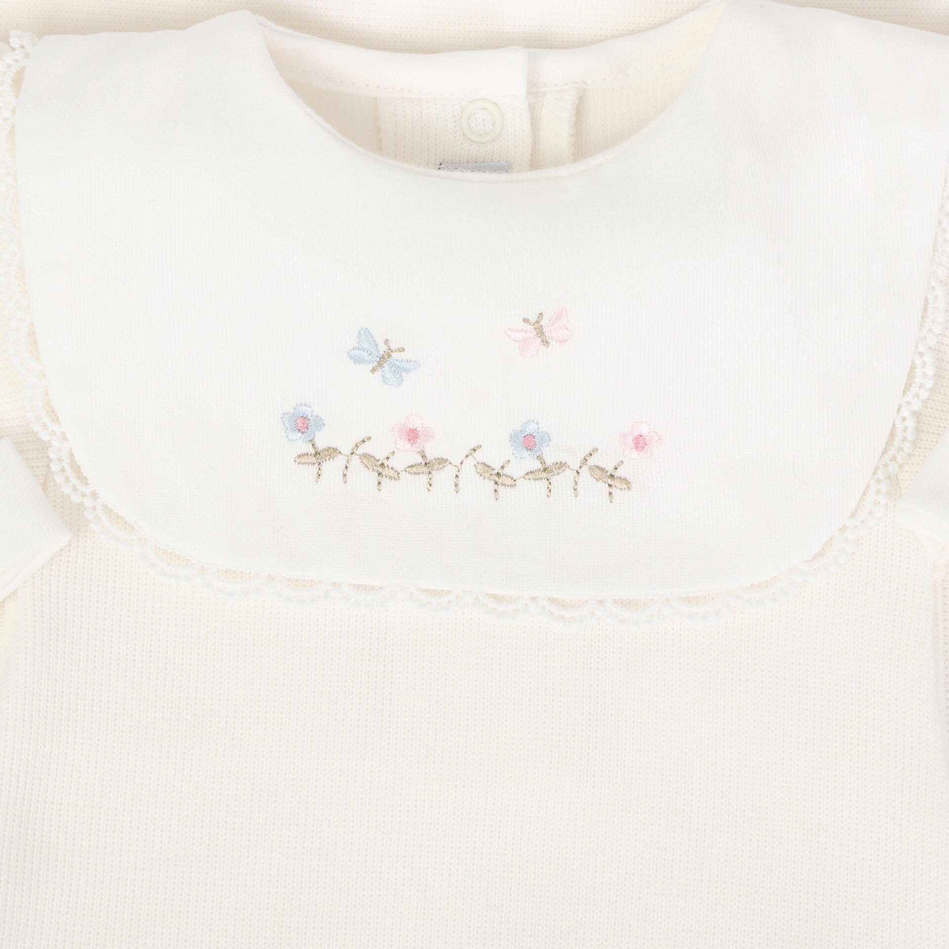 macacão jardim off-white em algodão 3