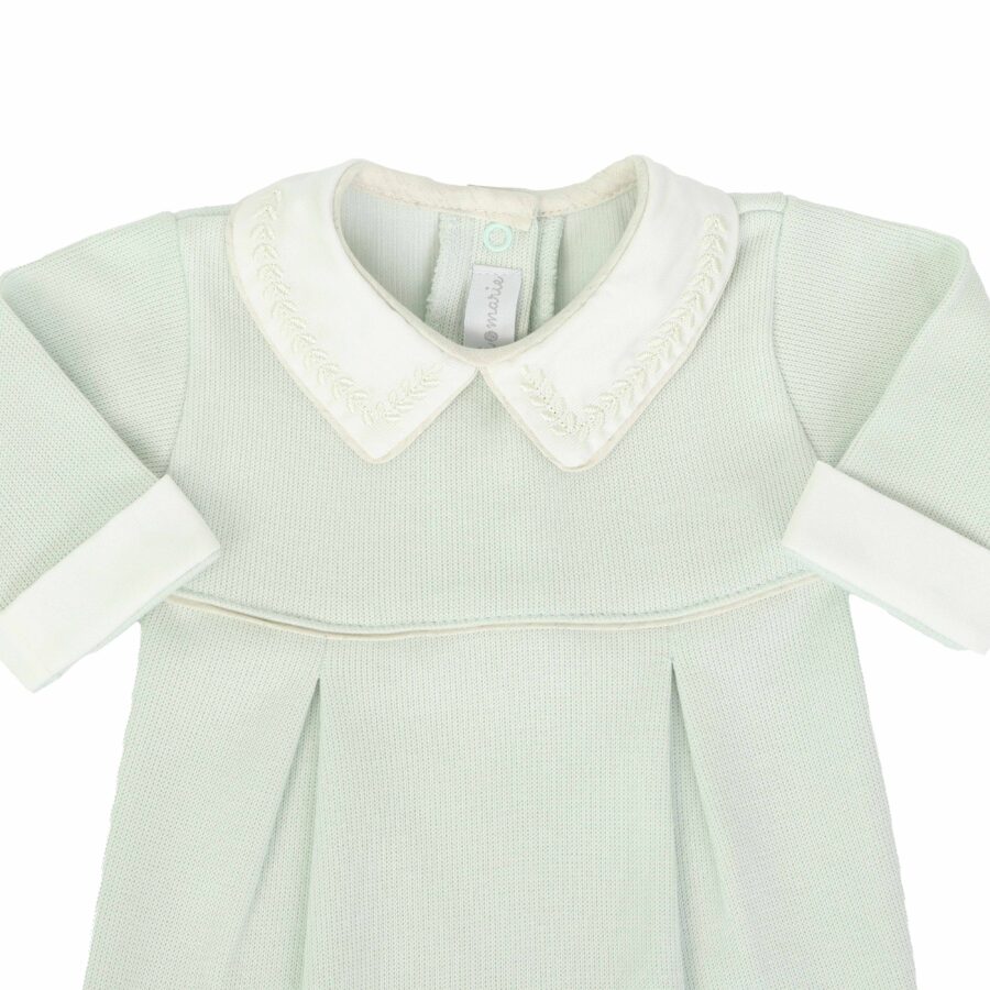 macacão clássico verde malva com gola fixa 3