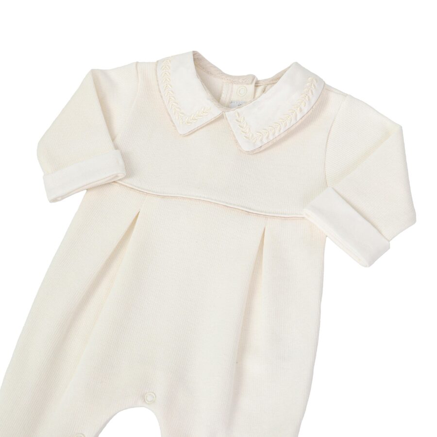 macacão clássico off-white com gola fixa1